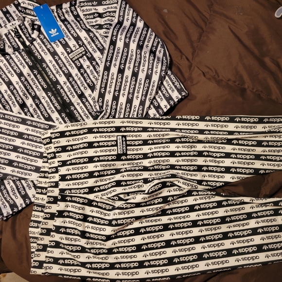 Adidas Cropped Jacket and Leggings Set - Picture 5 of 7